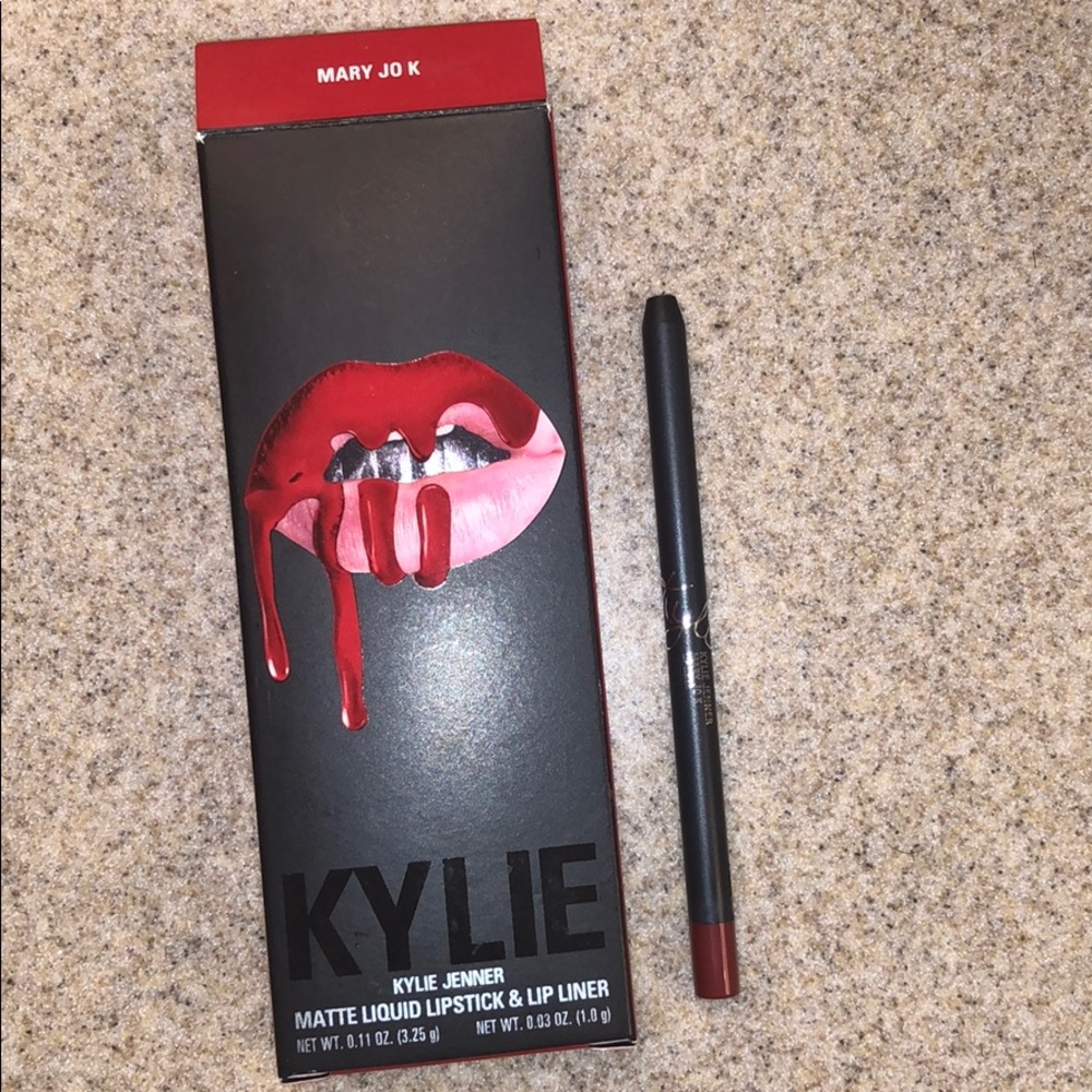 Kylie Jenner Mary Jo K lip kit!!